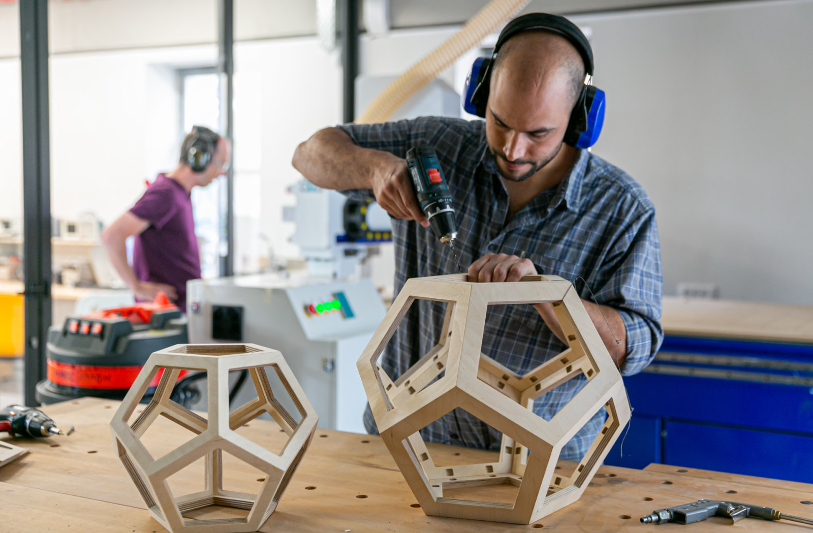 השתלמויות בתחום המייק